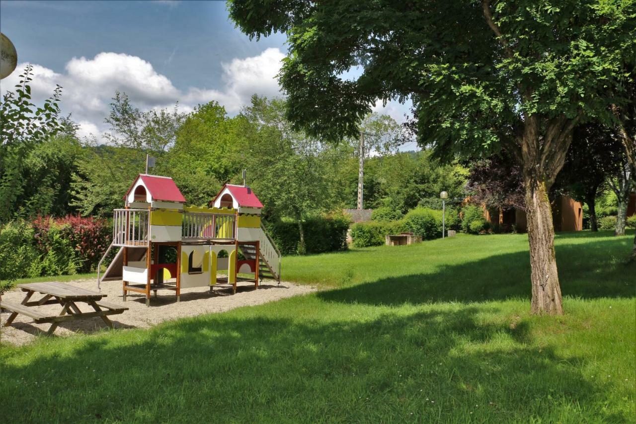 Camping Le Paisserou Najac Exterior photo